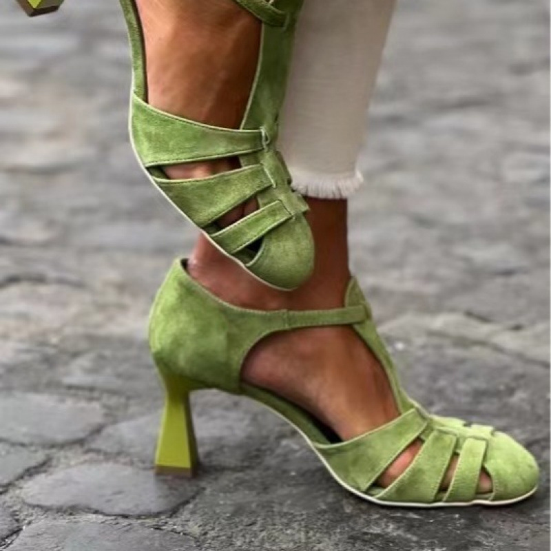 Sandálias Femininas Verdes de  - Home Office Size avaliação e preço